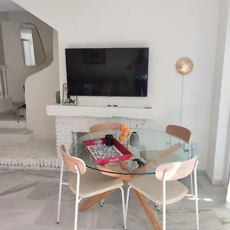 Pinos De Calahonda Duplex Lägenhet *